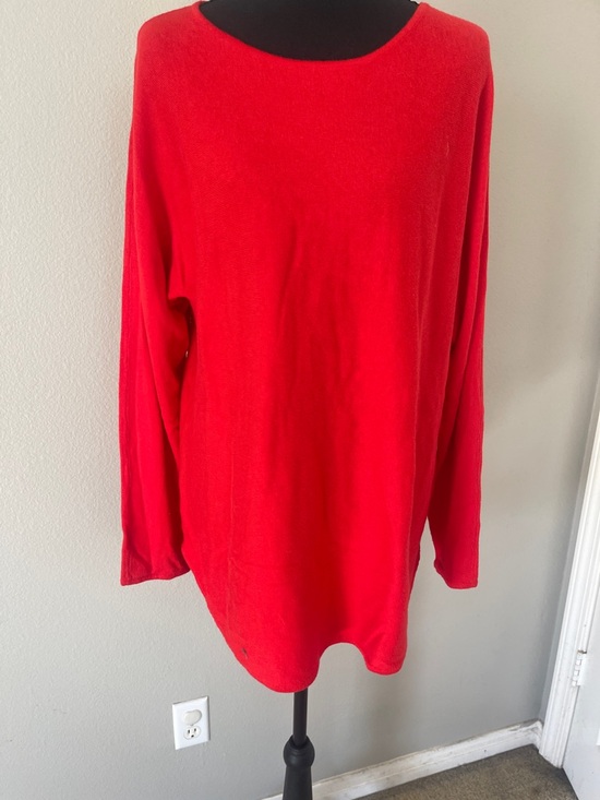 Michael Kors Tops - Michael Kors Vibrant Red Crewneck Knit Top with Gold Logo